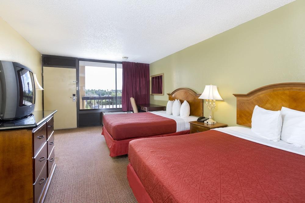 Hotel Monreale Express International Drive Орландо Экстерьер фото
